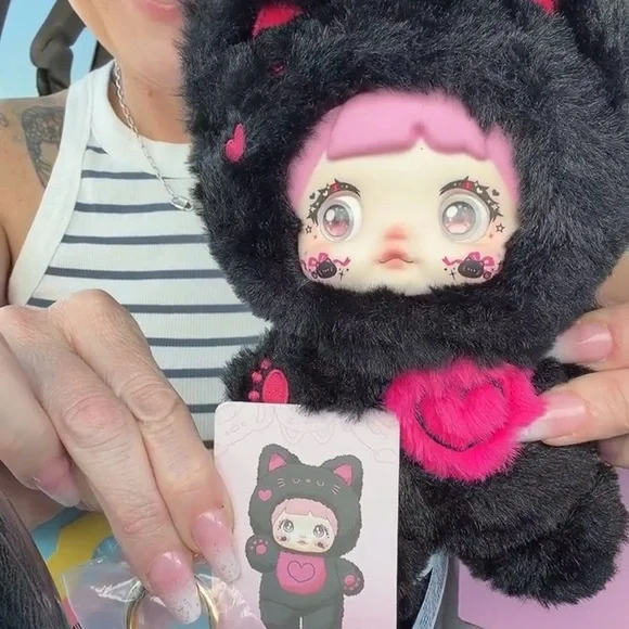 Nommi “MIMI” Loveliness Never Ends Series Blind Box Raspberry Cat Pink Black 🩷 - Picture 8 of 11